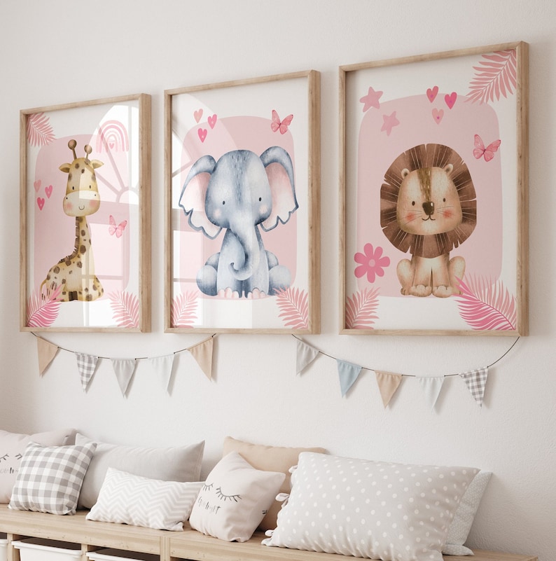 Baby Nursery Giraffe - ภาพพิมพ์บนผ้าใบลายสัตว์ป่าช้าง ยีราฟ สิงโต 1/3 ชิ้น สีชมพู