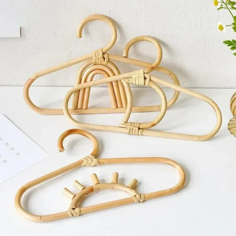 ไม้แขวนเสื้อเด็กแบบหวายสไตล์โบ - Baby Nursery Wardrobe บทวิจารณ์และราคา